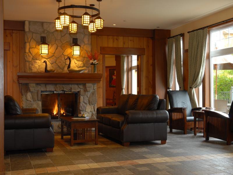 Tour Des Voyageurs Hotel Mont-Tremblant Exterior photo