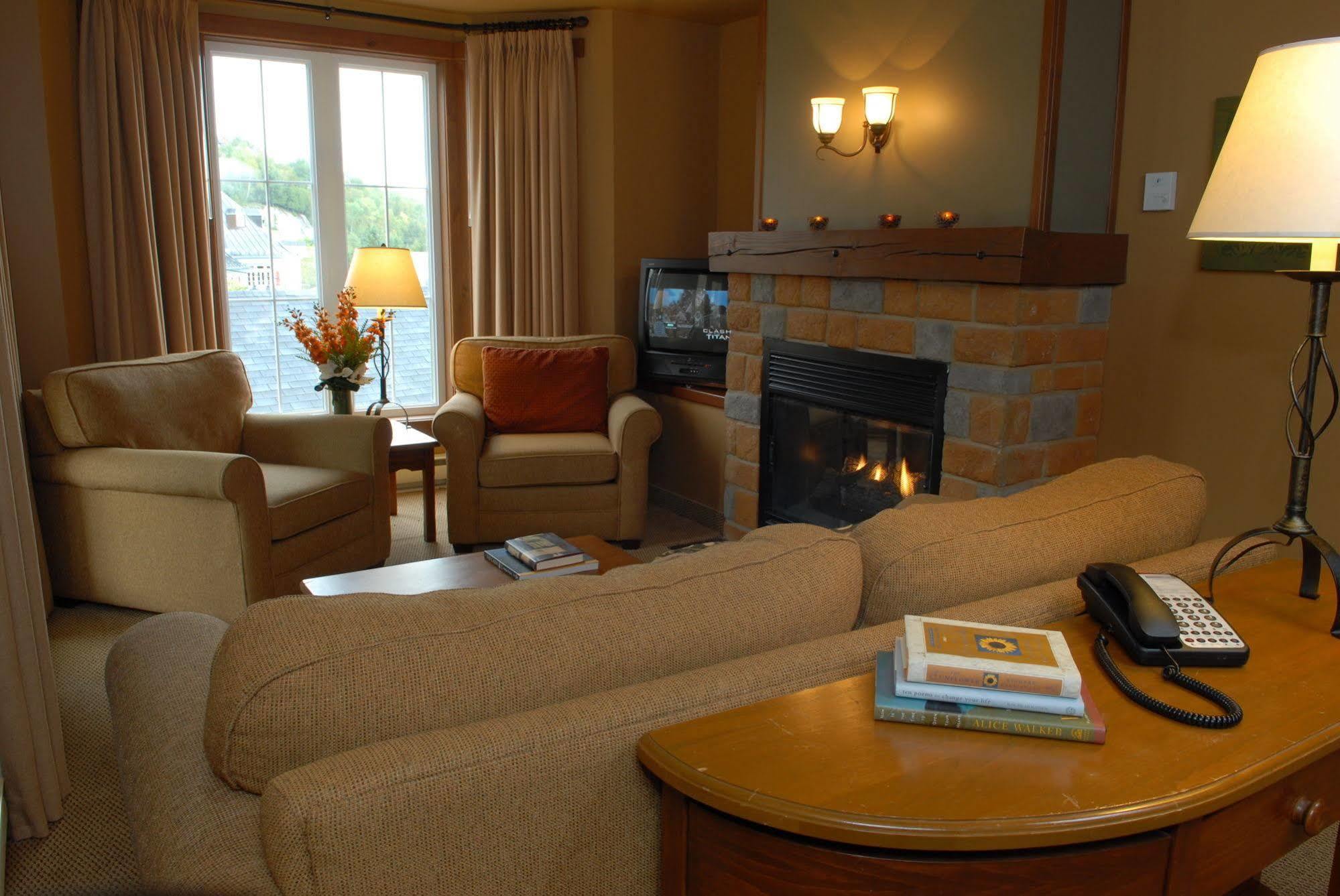 Tour Des Voyageurs Hotel Mont-Tremblant Exterior photo