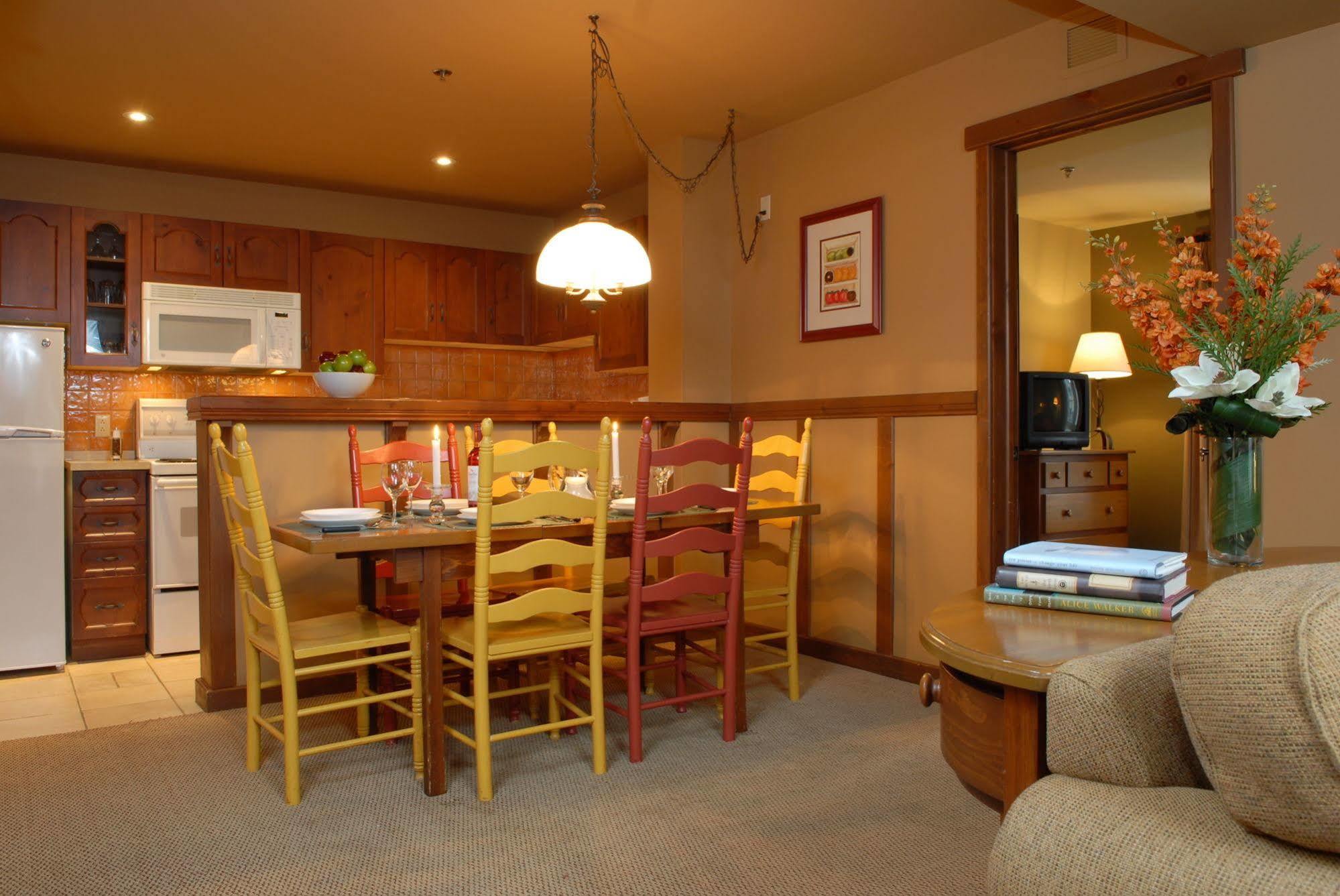 Tour Des Voyageurs Hotel Mont-Tremblant Exterior photo