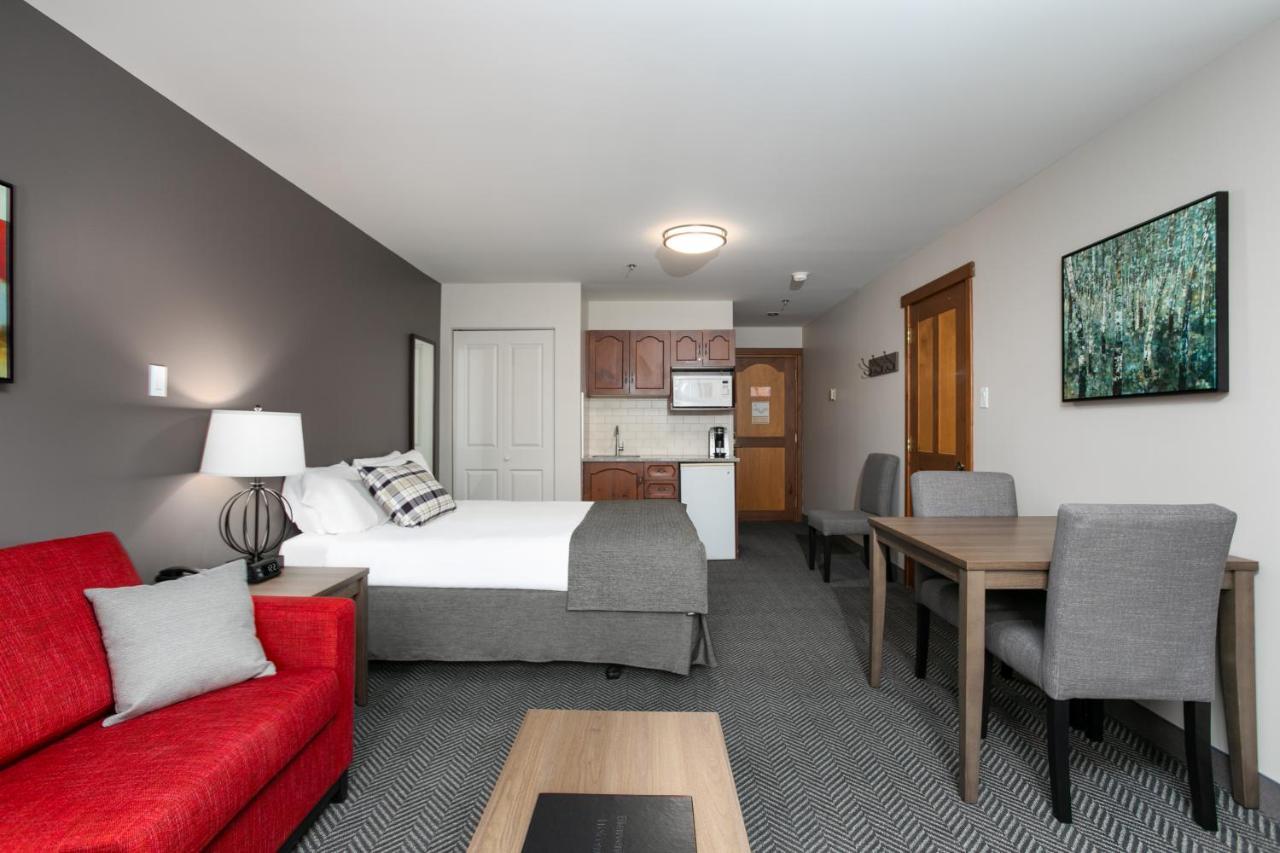 Tour Des Voyageurs Hotel Mont-Tremblant Exterior photo